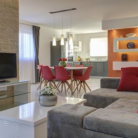 Viras Luxury Holiday Premantura Exteriér fotografie